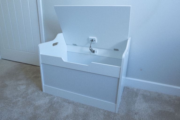 White Wooden Storage Chest – Ex-showhome!