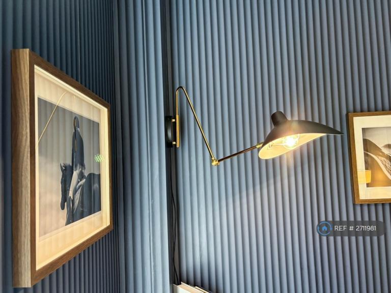 4 bedroom house in Edgewood Road, Manchester, M9 (4 bed) (#2711981)