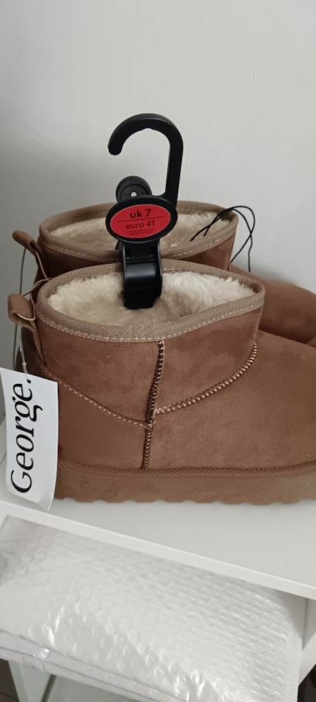 Womens George boots size 7, New 
