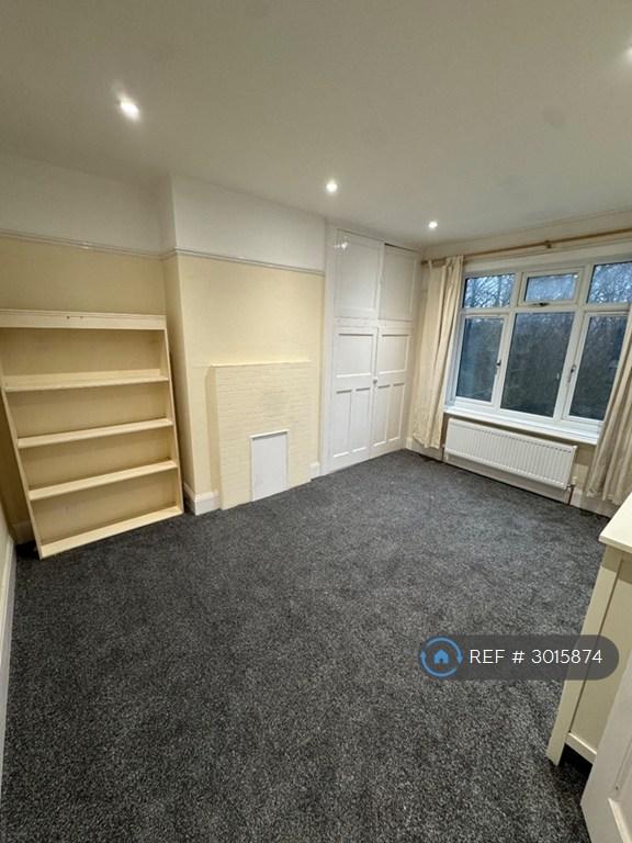 1 bedroom flat in Tremona Road, Southampton, SO16 (1 bed) (#3015874)