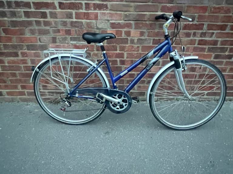 Hybrid city commuter bike Raleigh pioneer 160 blue black 18inch frame