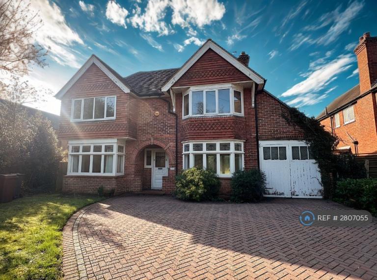 3 bedroom house in Shinfield Road, Reading, RG2 (3 bed) (#2807055)