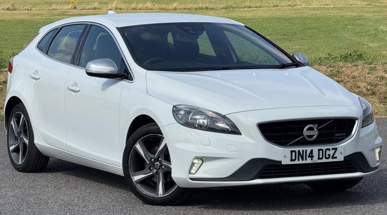 VOLVO V40 1.6 D2 R-Design 2014