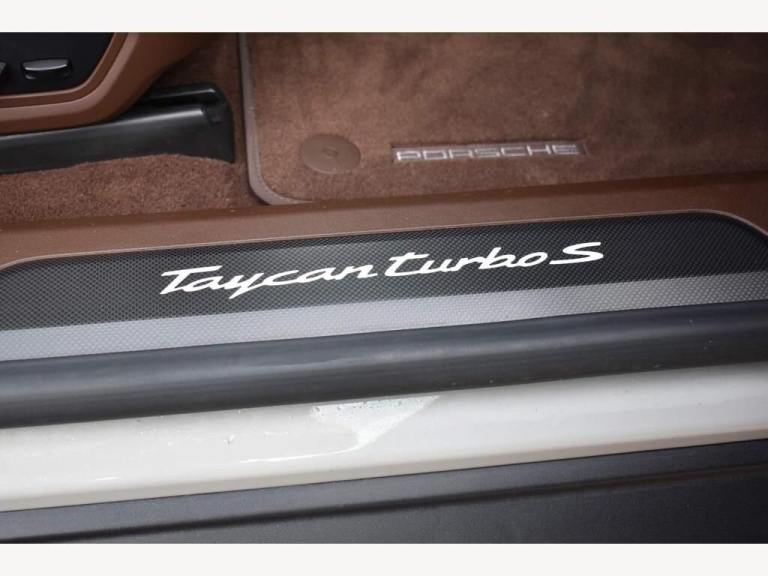 2020 70 PORSCHE TAYCAN 0.0 TURBO S 93KWH 4D 751 BHP