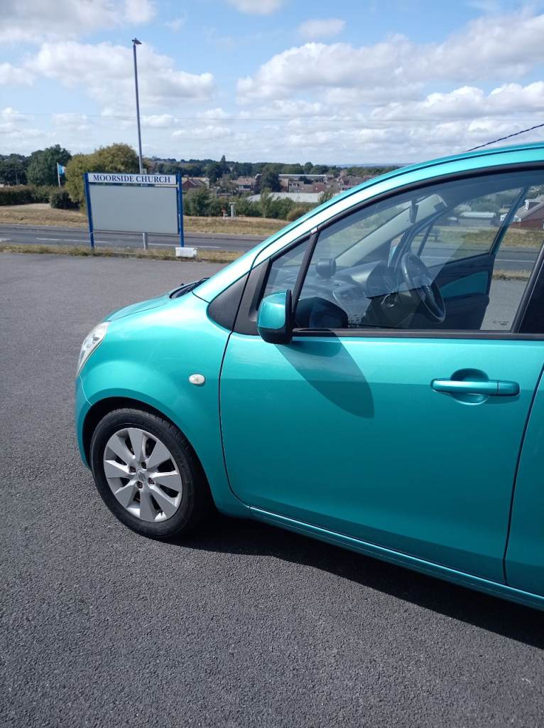 Suzuki, SPLASH, Hatchback, 2009, Manual, 996 (cc), 5 doors