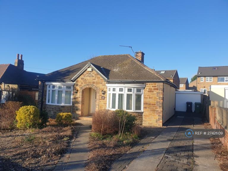 2 bedroom house in Batley, Batley, WF16 (2 bed) (#2742609)