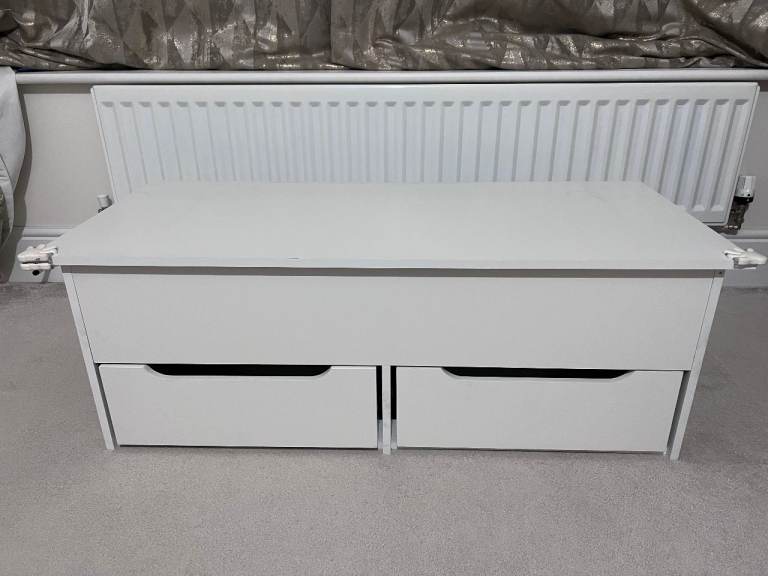 Cuba Lift-Top Coffee Table with Storage – White – £25 ONO
