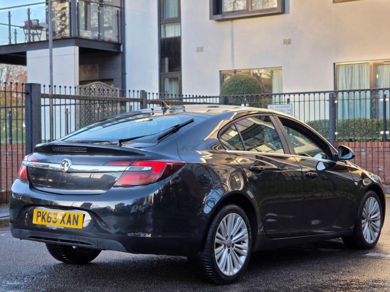 2013 Vauxhall Insignia 2.0 CDTi ecoFLEX Design Nav 5dr [Start Stop] HATCHBACK DIESEL Manual