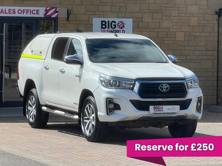 Toyota Hilux D-4D 150 INVINCIBLE X 4WD DOUBLE CAB WITH TRUCKMAN TOP AUTO