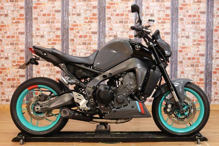 2024 YAMAHA MT-09 - ONLY 3,736 MILES - 1 OWNER - EXTRAS - EXCELLENT