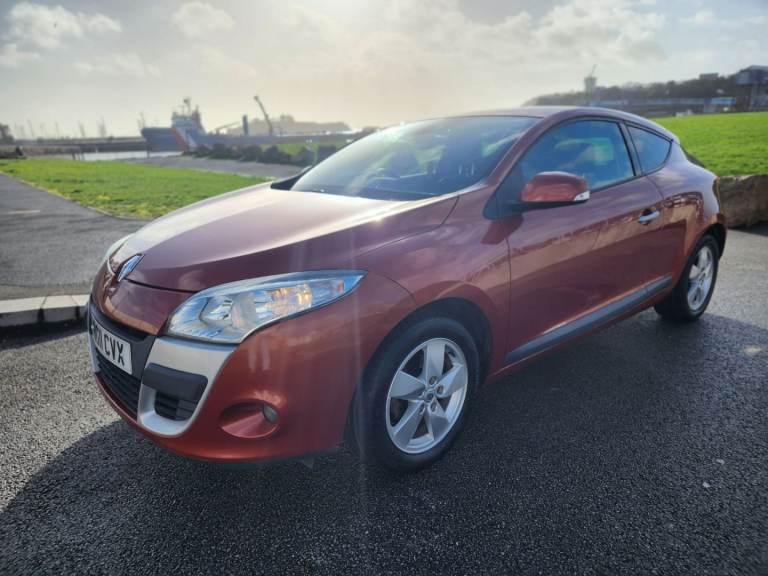 Renault, MEGANE, Coupe, 2011, Manual, 1598 (cc), 3 doors