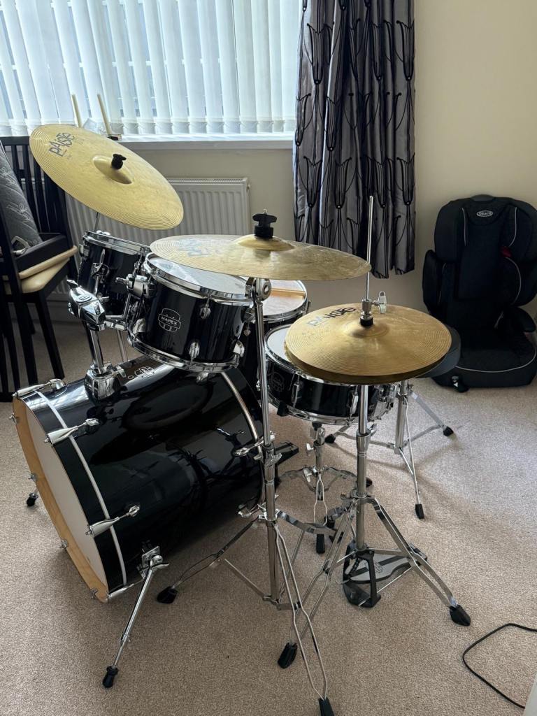  Drum Kit - Great Condition