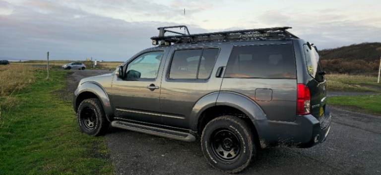 Nissan, PATHFINDER, Estate, 2010, Manual, 2488 (cc), 5 doors