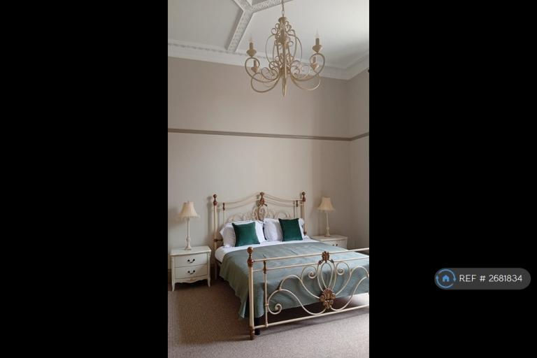 1 bedroom flat in Ettrick Road, Edinburgh, EH10 (1 bed) (#2681834)