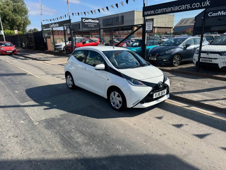 2016 Toyota AYGO 1.0 VVT-i X-Play 5dr h/b HATCHBACK Petrol Manual