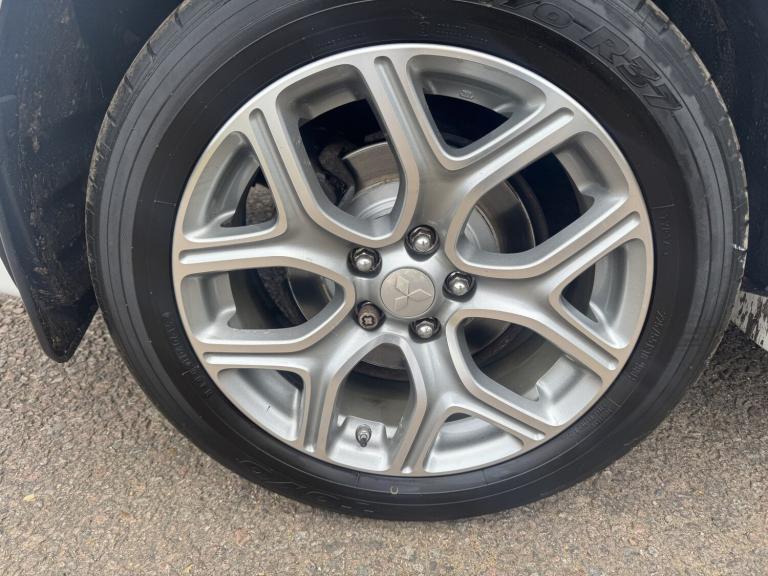 MITSUBISHI OUTLANDER 2.0 h 12kWh GX4hs 2014