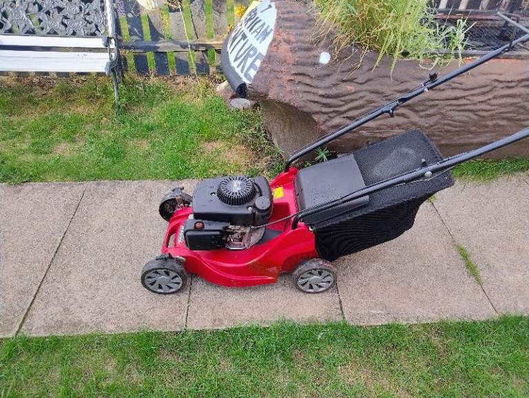 Mountfield Petrol Powerdrive Lawnmower