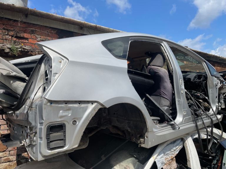 TOYOTA PRIUS 2013-2015 HYBRID CAR PARTS 