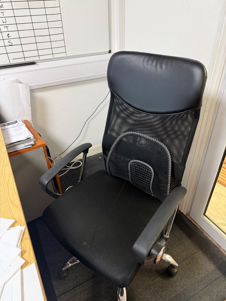10+ Office Chairs and desks - Accepting offers for quick sale