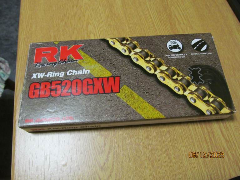 Motorcycle drive chain. RK GB520GXW-118L up to 1200cc Adventure