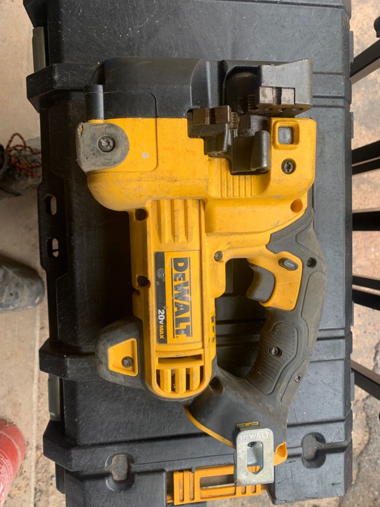 Dewalt threaded rod cutter