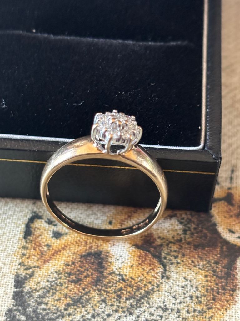 9 KT Yellow Gold Diamond Ring