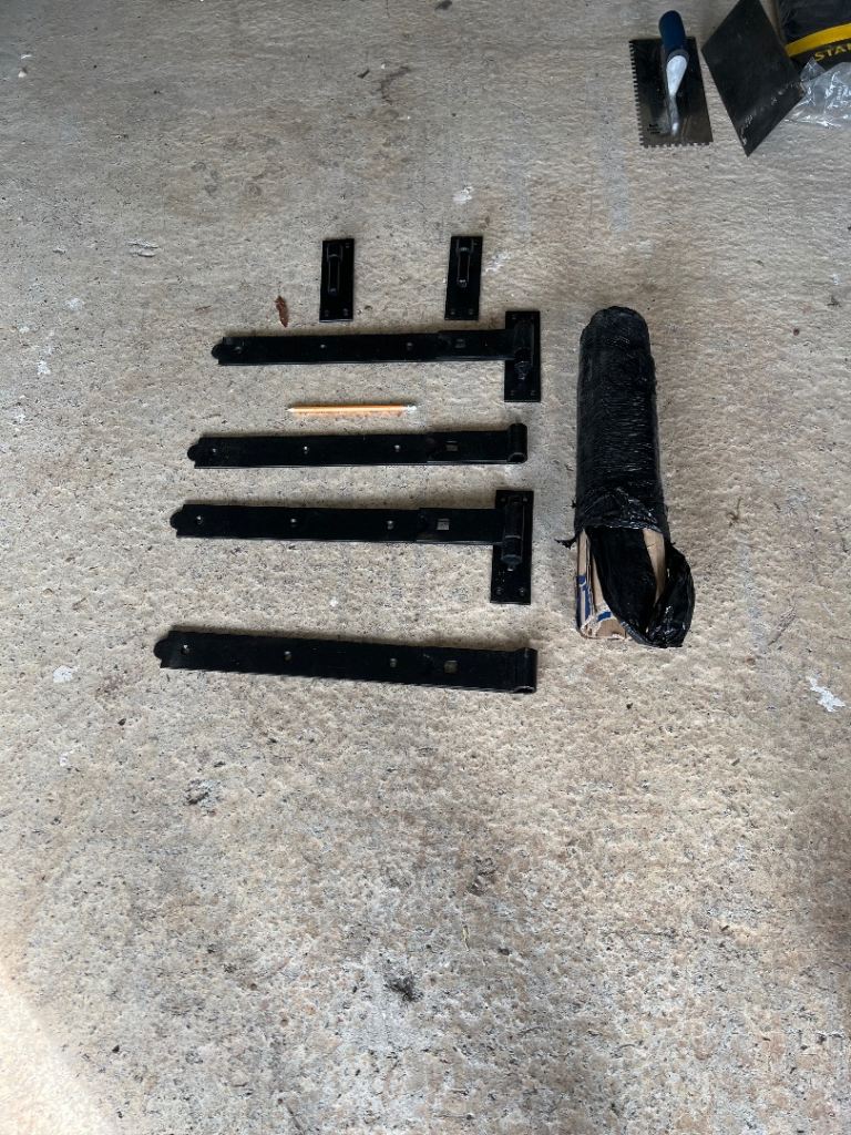 Large gate hinges