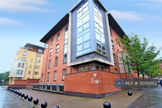 2 bedroom flat in Partick Bridge Street, Glasgow, G11 (2 bed) (#3055883)