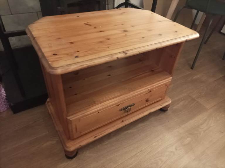 TV corner cabinet 