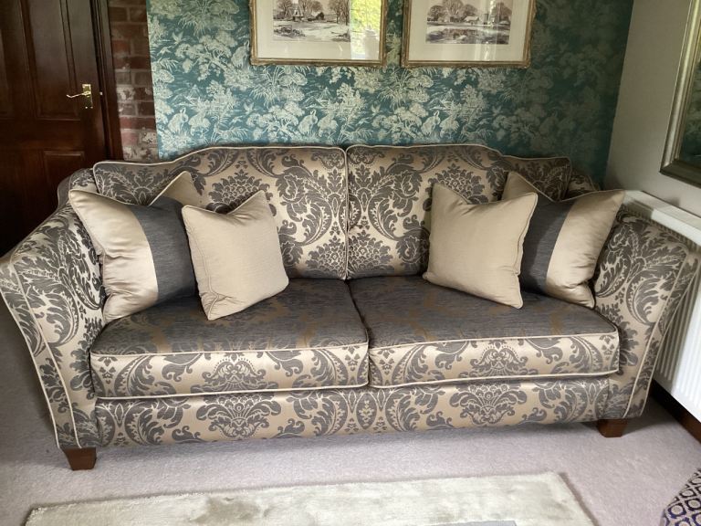 Stylish British made 2/3 seater sofa