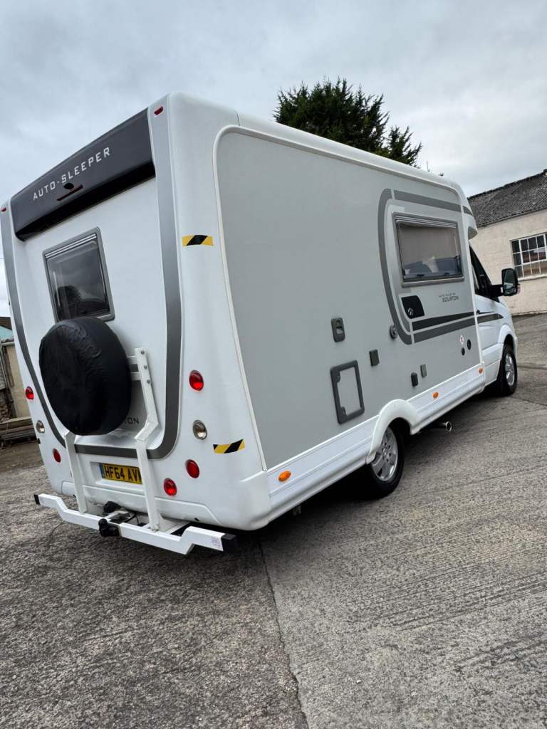Mercedes-Benz Autosleeper Bourton 2.1 Motorhome- like new condition 