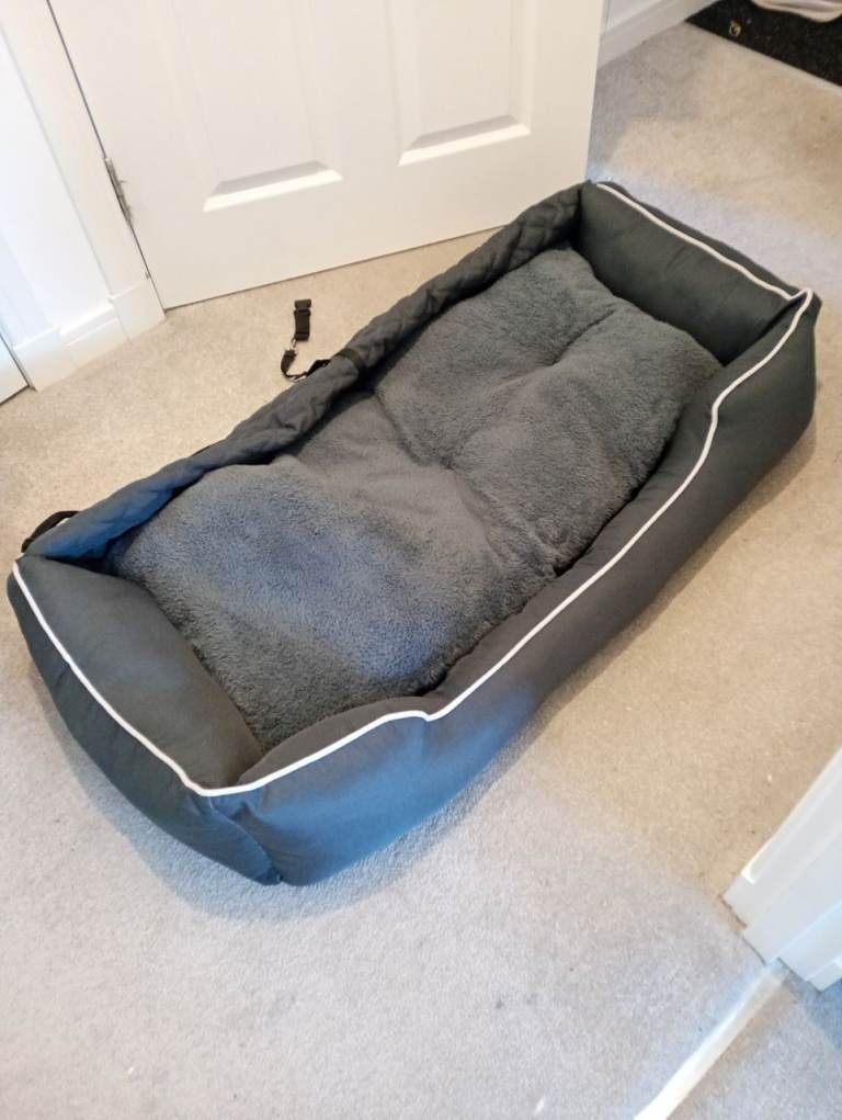 Large car dog bed with straps