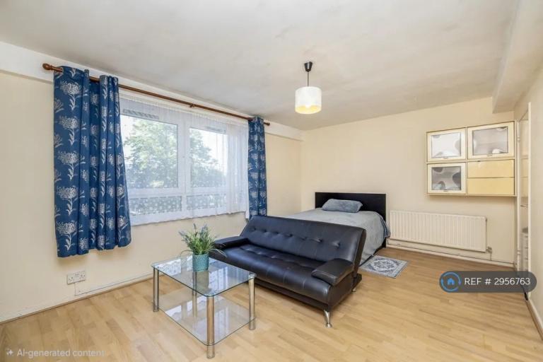 Studio flat in Foxfield, London, NW1 (#2956763)