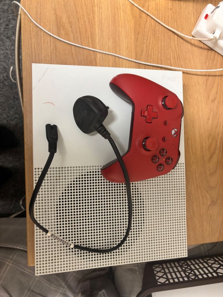 Xbox one with disc port