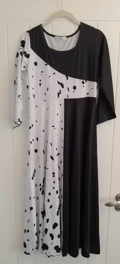 CRUELLA DRESS -AGE 10-14
