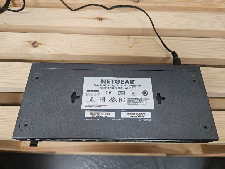 NETGEAR ProSAFE GS110TP 8-Port Gigabit PoE Switch