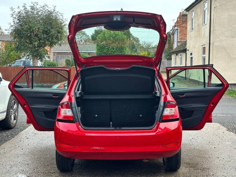 2019 69 SKODA FABIA 1.0 TSI SE HATCHBACK 5DR PETROL MANUAL EURO 6 (S/S) (95 PS)