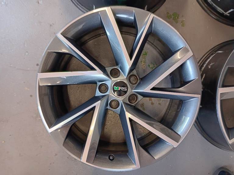 Alloy wheels 19"