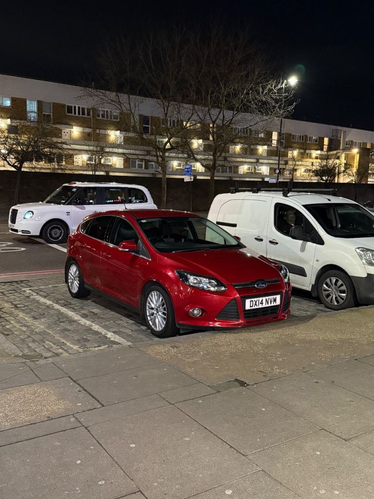 Ford, FOCUS, Hatchback, 2014, Manual, 998 (cc), 5 doors