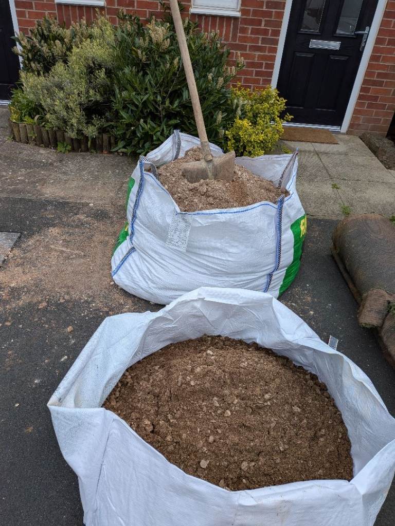 Aggregate MOT/ hardcore sand and stone sub base