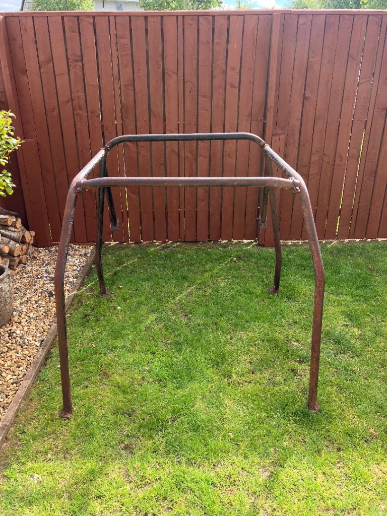 Vintage Metal Roll Cage for classic Mini 60s- 80s