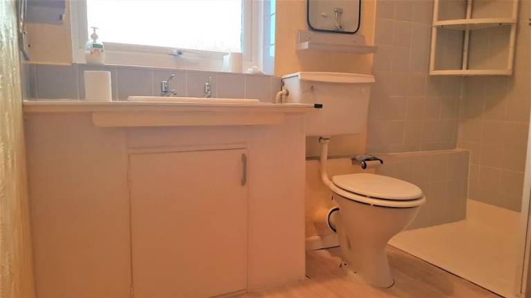 Rooms to let in Thurrock South Ockendon 