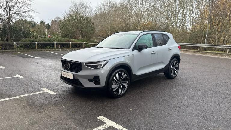 2025 Volvo XC40 2.0 B4P Plus Dark 5dr Auto Petrol Estate Estate Petrol Automatic