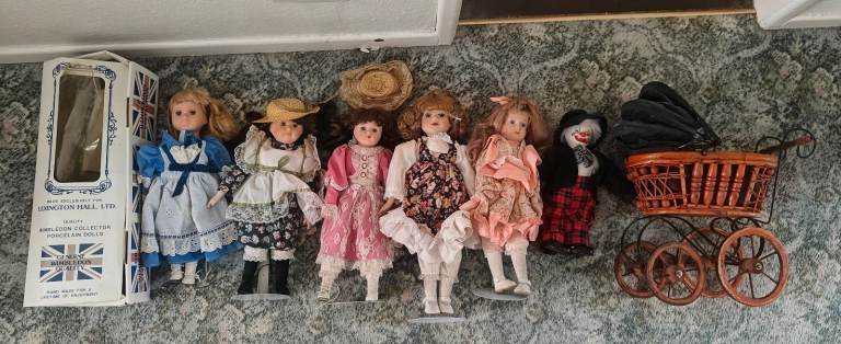 Vintage Porcelain Dolls & Clown with Pram – Job Lot