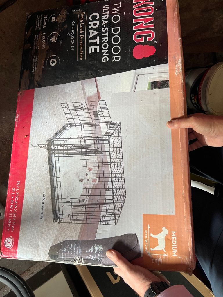 Kong medium dog crate