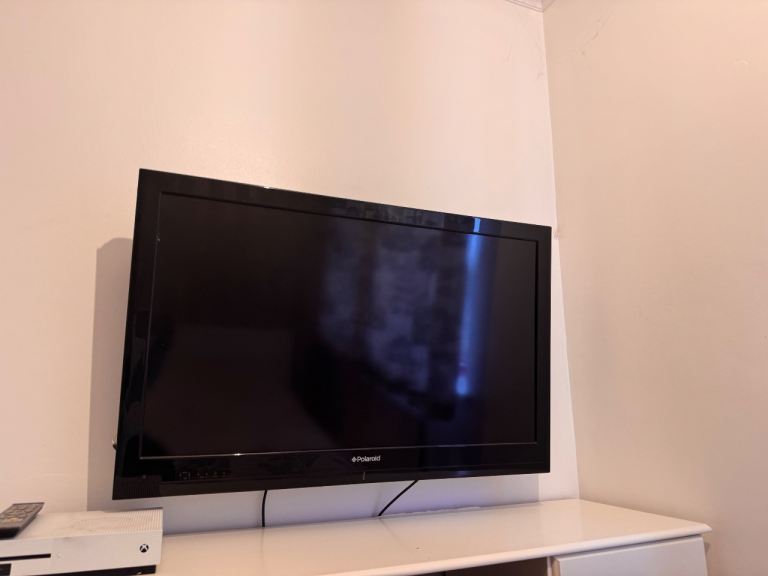 40” Polaroid TV in excellent condition