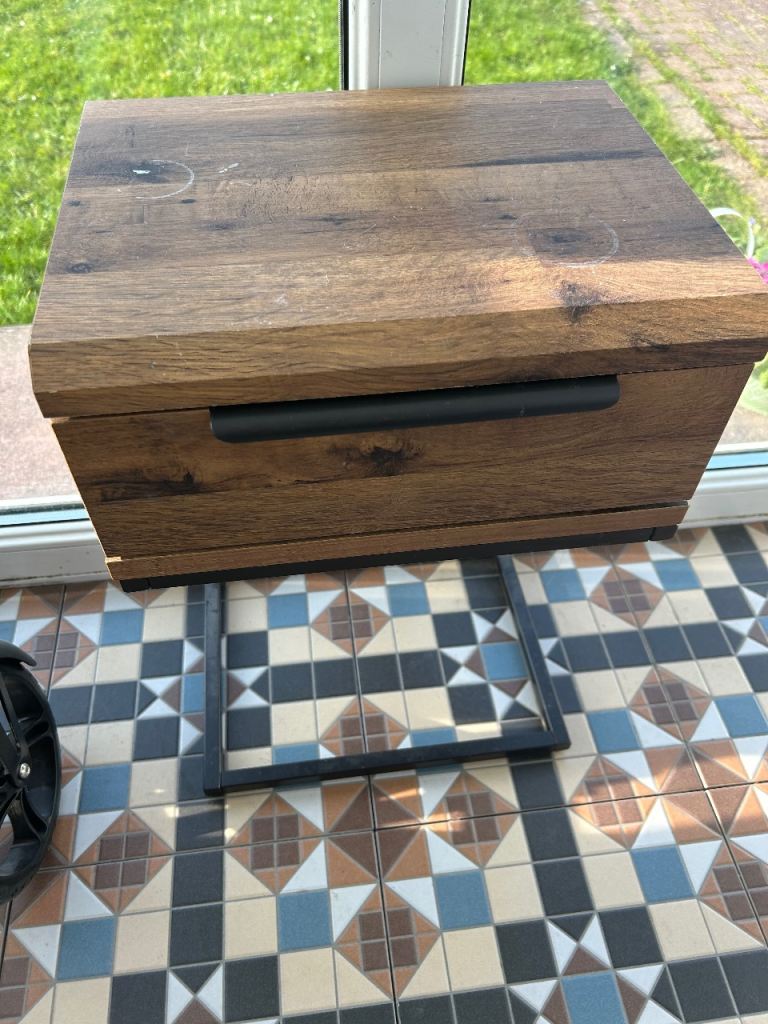Next Bronx side table 