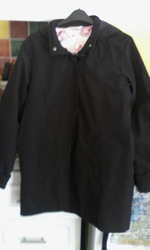 Black Women's Jacket with Floral Lining – Its new never worn .