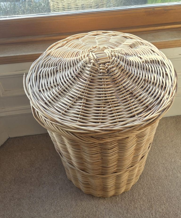 Wicker laundry basket large vintage