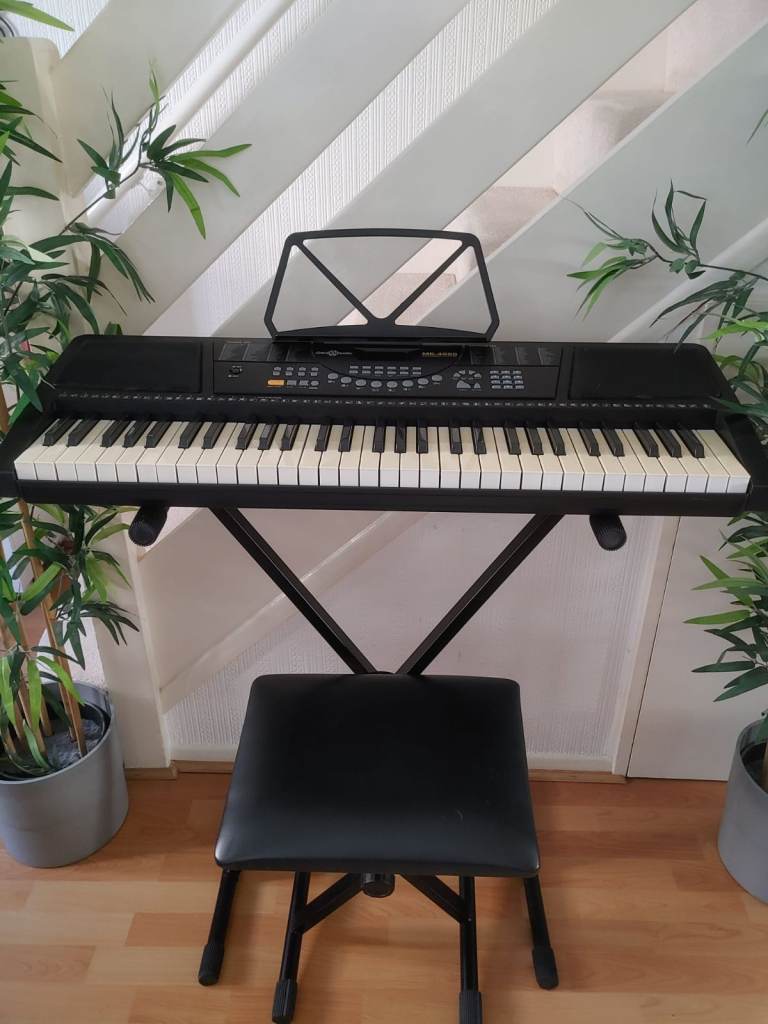 Gear4music MK-4000 Electronic Keyboard with the stand, piano stool, and headphone 